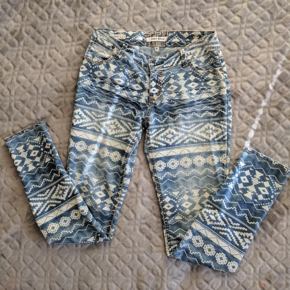 Skinny Lily Aztec Pattern Skinnies